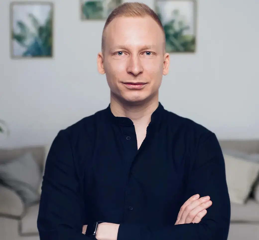 Артём Бабинов . Комьюнити как продукт: как житель коливинга автоматизировал 626 мероприятий и при чём тут будущее PropTech 