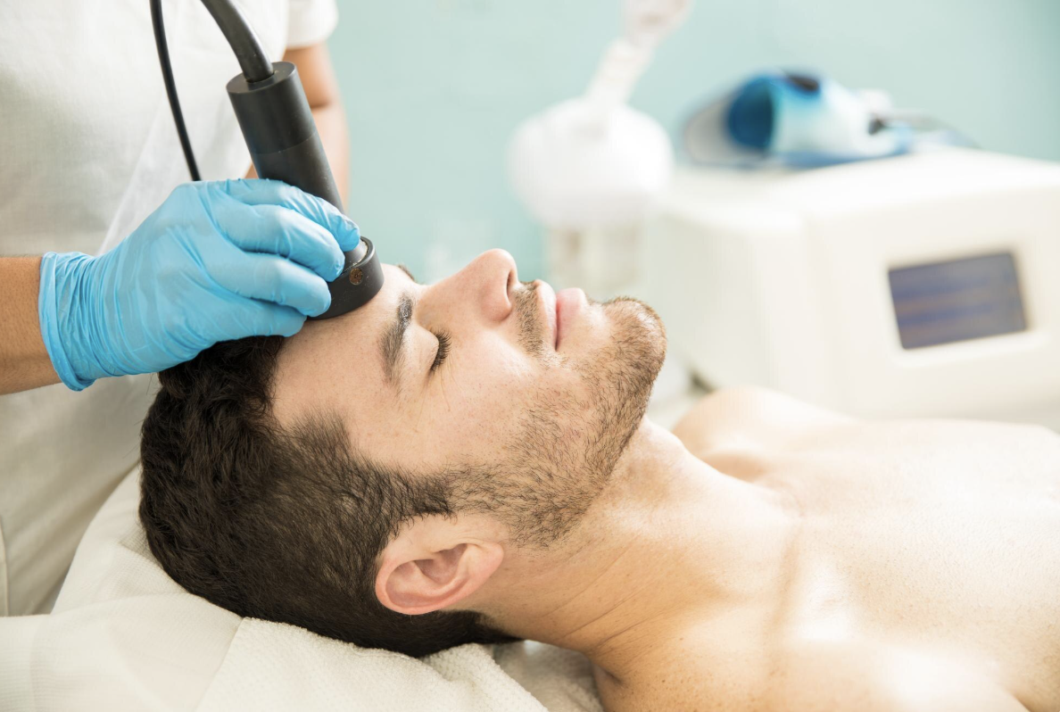 Косметолог рассказала о популярных среди мужчин процедурах