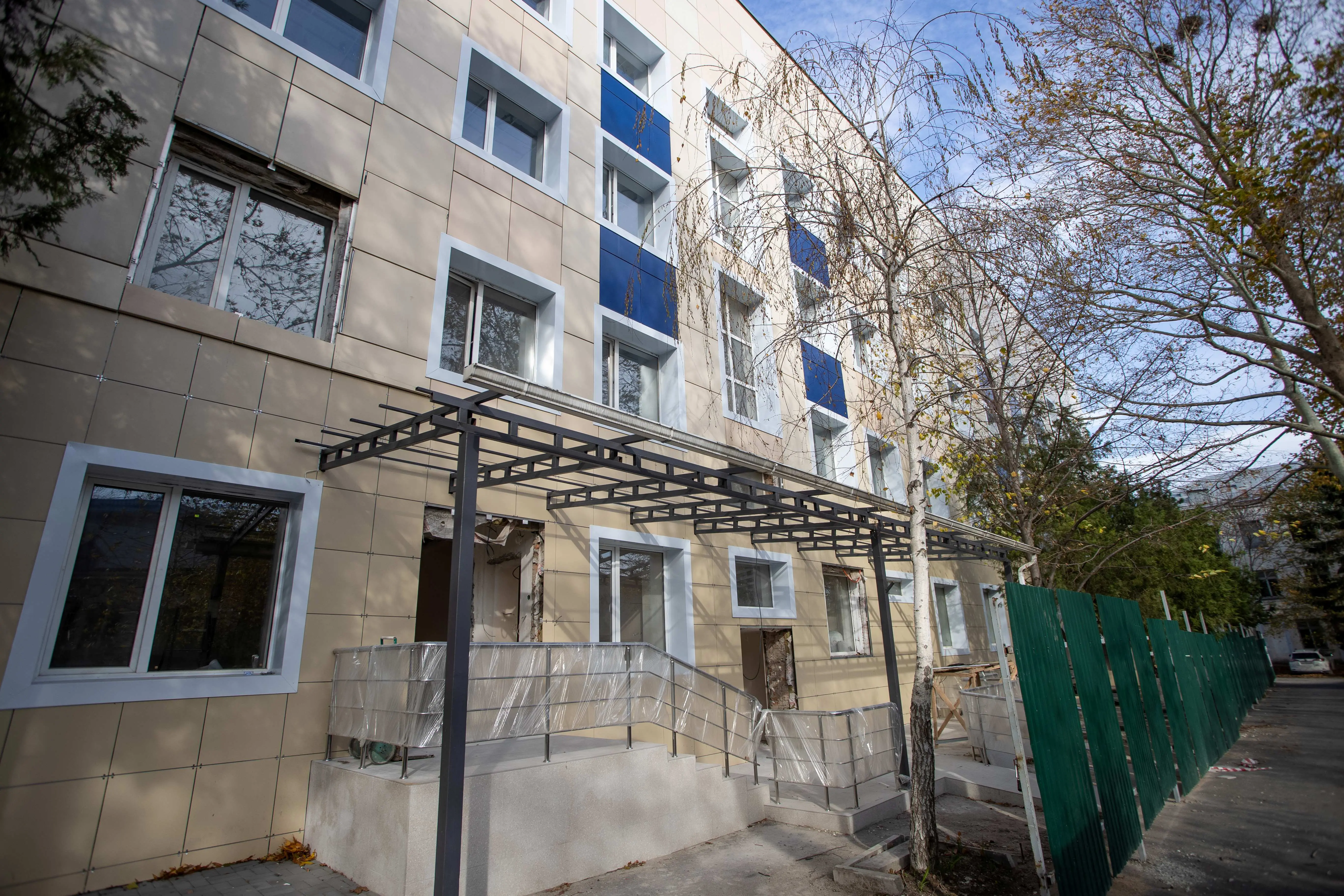 Девелопер Курорта «Лучи» закончит реновацию роддома в Анапе в 2026 году