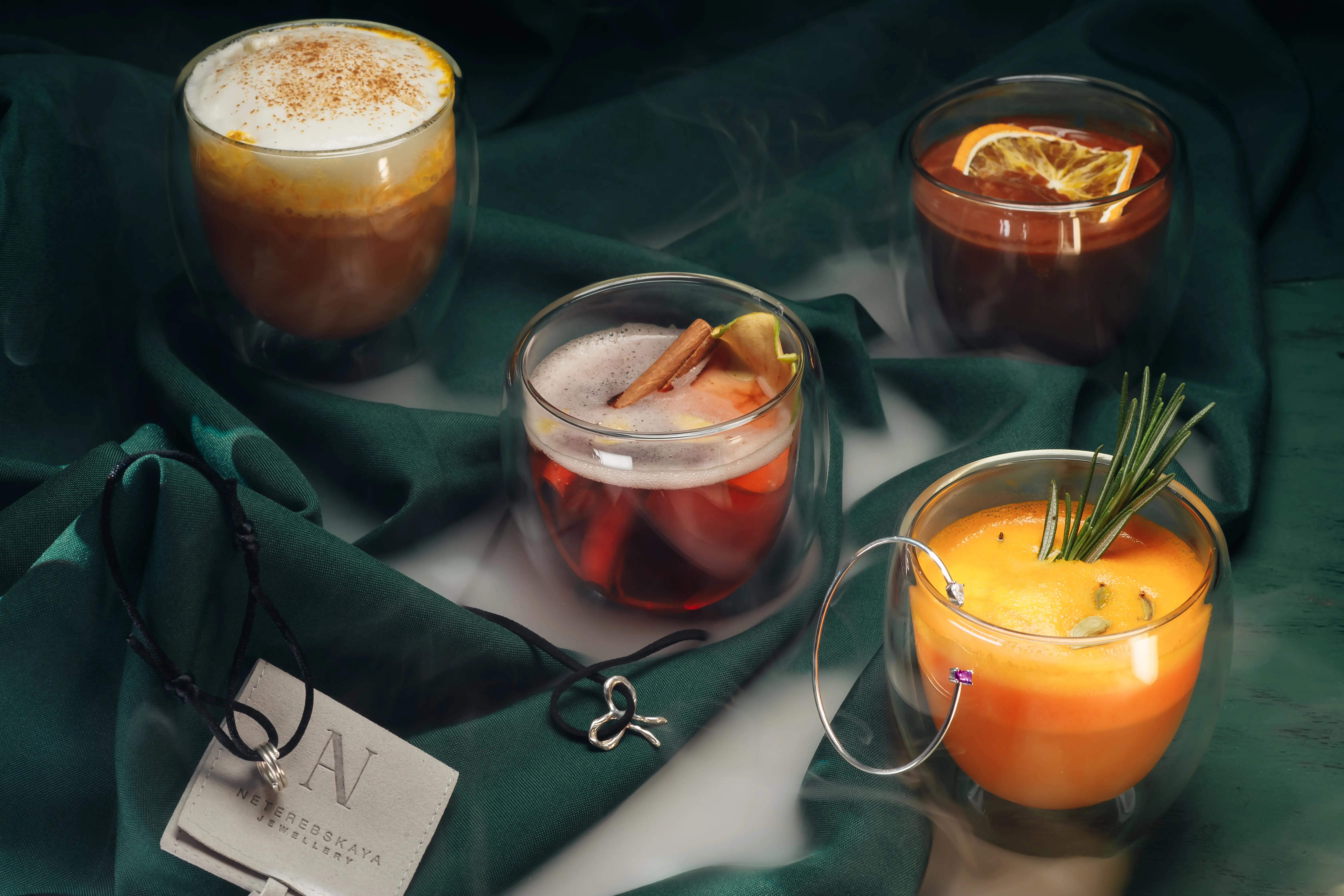 Prscco x Neterebskaya Jewellery: когда тепло бокала встречает холод серебра