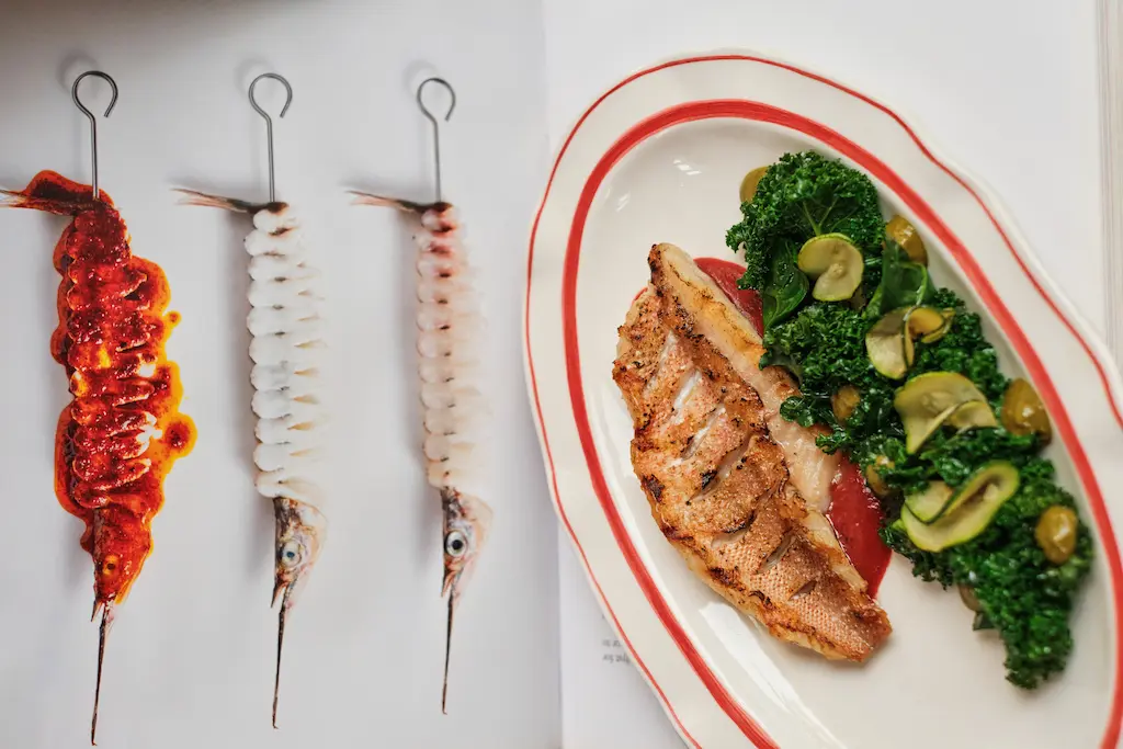 Винегрет с анчоусами, возвращение «хитовой» карбонары и профитроли, которые украдут ваше сердце — обновление меню в Anchovy’s Club