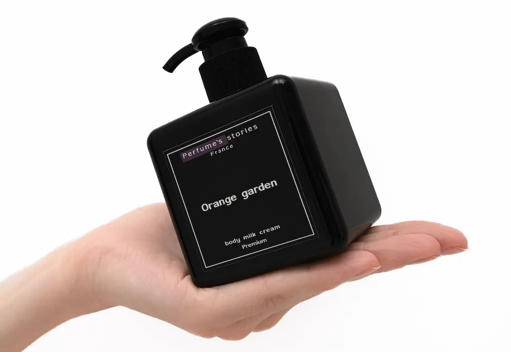 Perfumes stories крем для тела и рук с ароматом Orange garden Гайд по осени: уходим от хандры в уход за собой Perfumes stories крем для тела и рук с ароматом Orange garden Гайд по осени: уходим от хандры в уход за собой