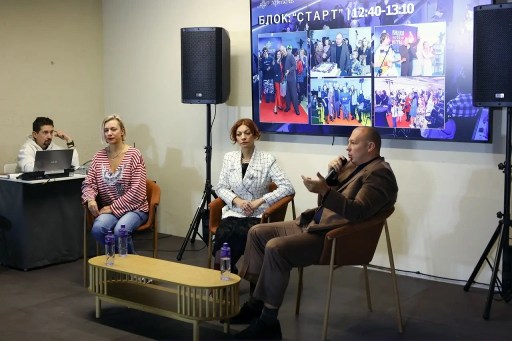 Участники знакомились с командой и историей Артели, смотрели, как устроен клубный дом изнутри, пробовали оборудование, участвовали в мастер-классах и рабочих кругах.