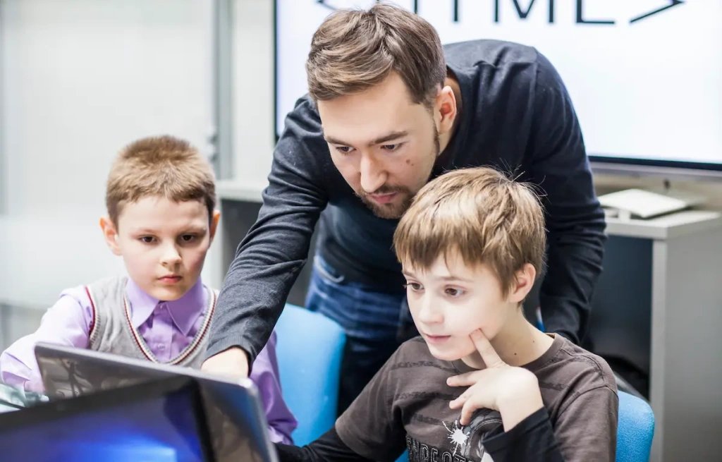 Мир меняется стремительно. Технологии переписывают правила игры. 